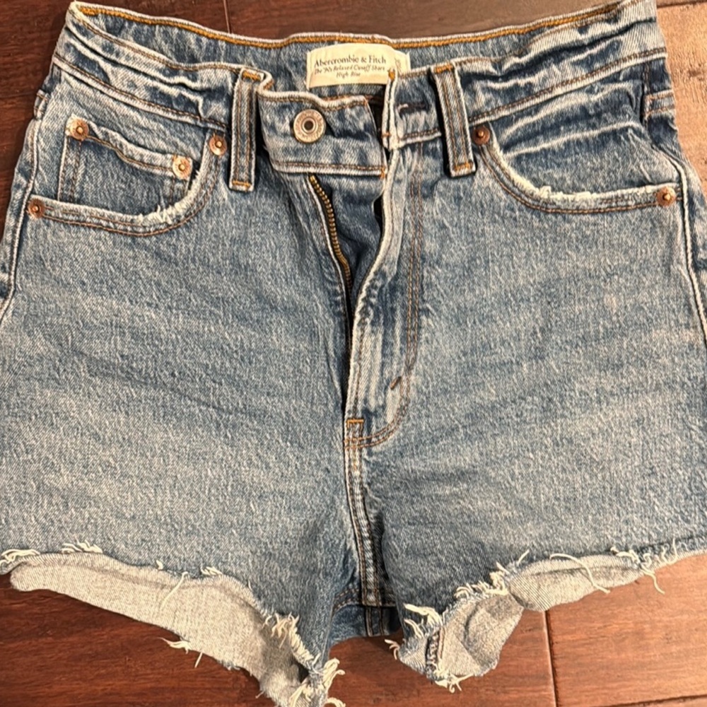 Abercrombie & Fitch Women's Classic Blue Jean Shorts 90’s cutoff